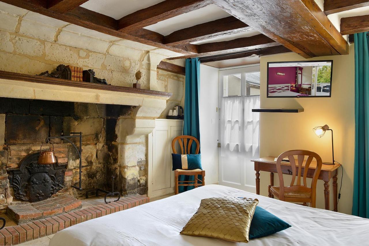 Logis Manoir De La Giraudiere Бомон-ан-Верон Экстерьер фото